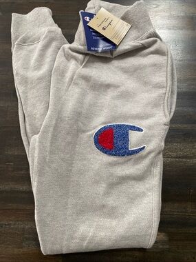 Champion Reverse Weave Oversized Logo Gray Jogger Pants Men Size Small NWT